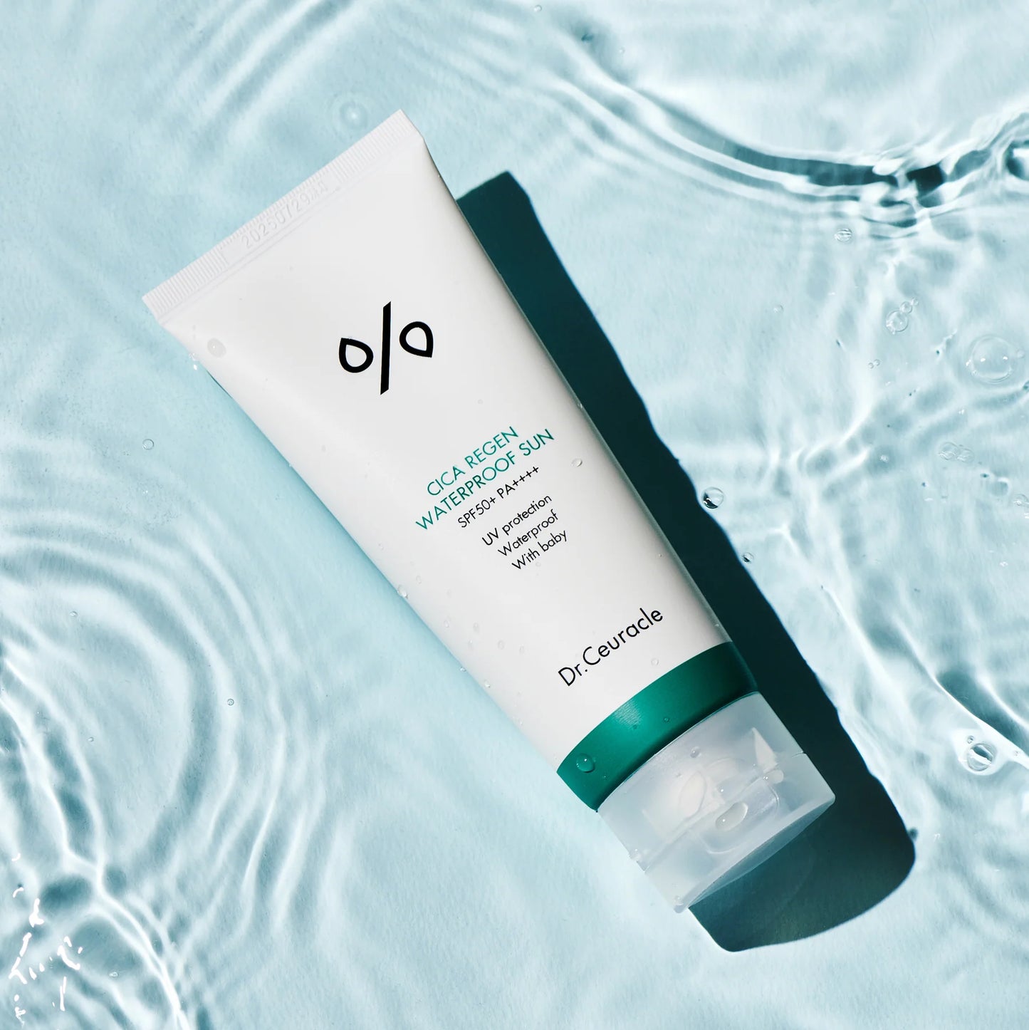 Dr. Ceuracle Cica Regen Vedenkestävä Aurinkovoide SPF 50